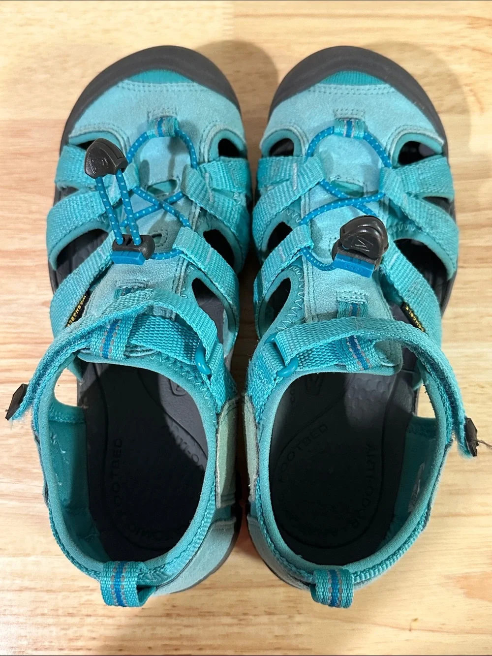 Keen Seacamp II CNX Teal Blue Washable Sport Sandals Big Kids Size 4